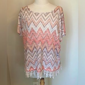 AGB White Pink Grey Chevron Print Dolman Sleeves Crotchet Hem Pullover Top SZ XL